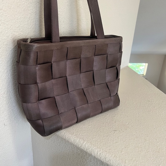 - Harveys Seatbelt Large Brown Cross Woven Drop Handle Tote‎ Purse Satchel … - Picture 8 of 10